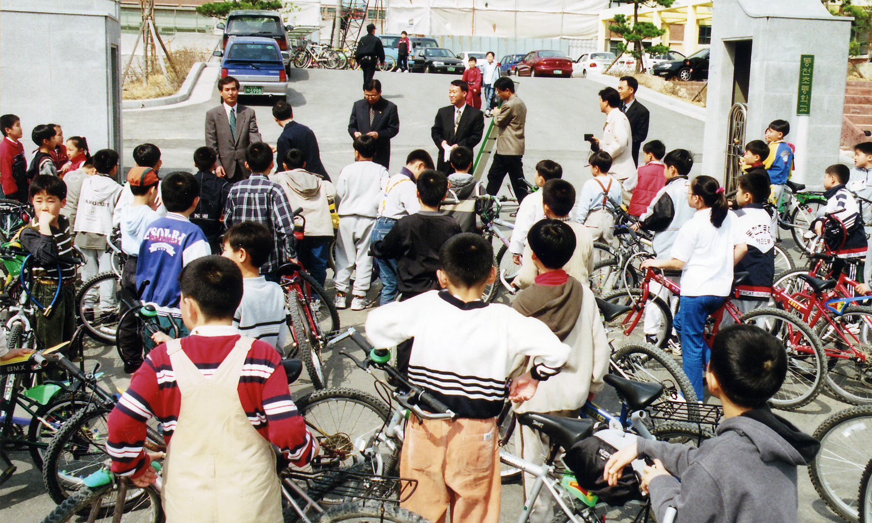 자전거타기 시범학교1.jpg