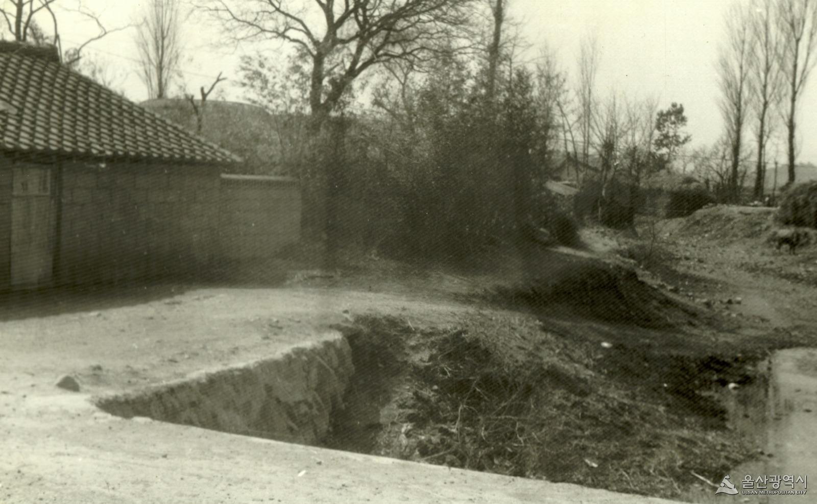 연암동 석축 및 안길확장 공사 1970넌도.jpg