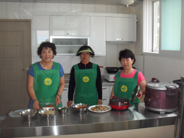 양정동 새마을부녀회 틔움청소년센터 점심식사 봉사활동