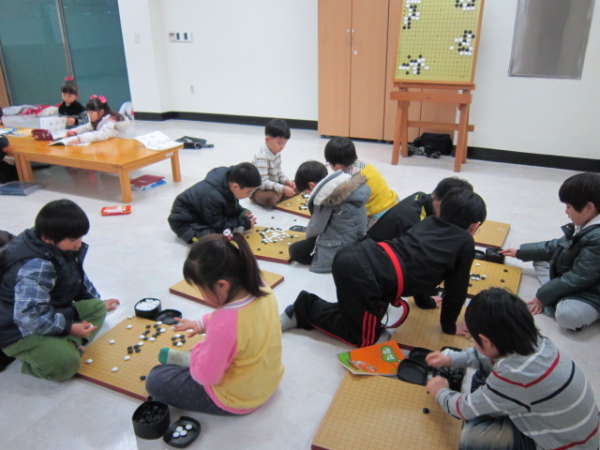 중산문화센터 어린이바둑 수업전경(2012년 2기)