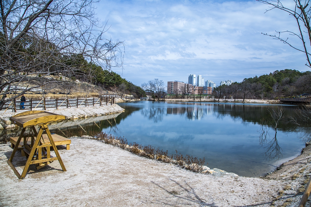 산음수변공원 시설물전경 이미지